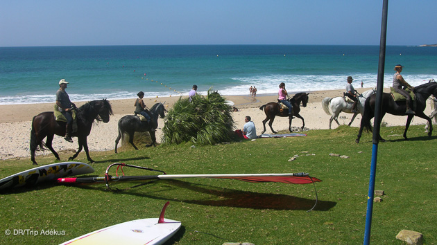 le matos sur votre pelouse face au spot de windsurf près de Tarifa