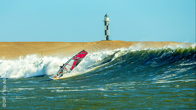 S"jour windsurf dans les vagues de Mancora au Pérou