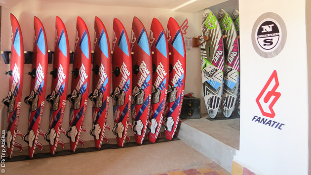 dumatos de windsurf haut de gamme au centre de Moulay au Maroc