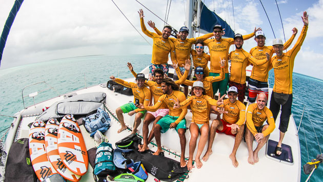 Safari windsurf en bateau privé sur les spots de los Roques, au Venezuela