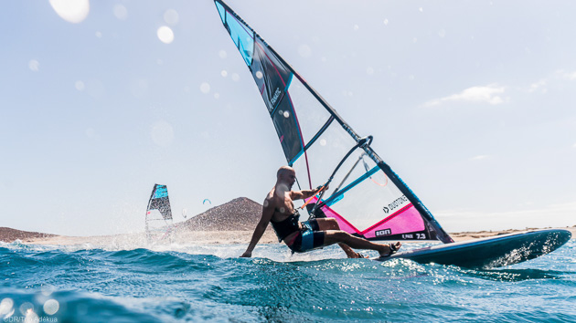 Débuter ou progresser en windsurf pendant votre séjour à Tenerife aux Canaries